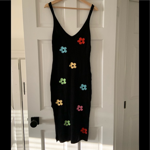 Black knit floral print dress, size small. Slit hem on both sides. - Picture 2 of 5
